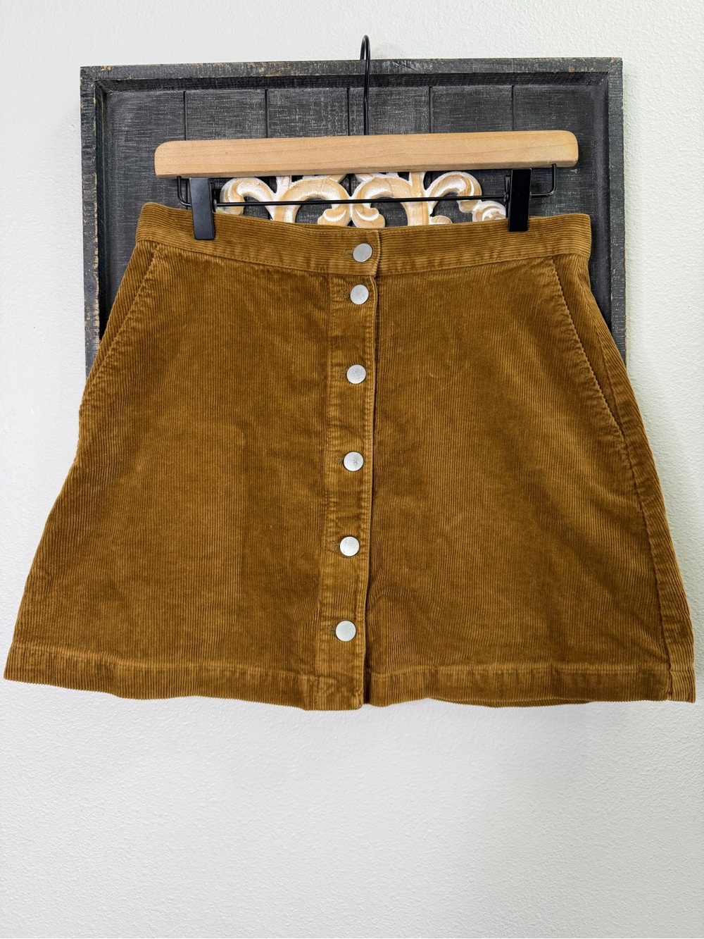 Uniqlo Corduroy Button-Front Skater Skirt in Camel Brown